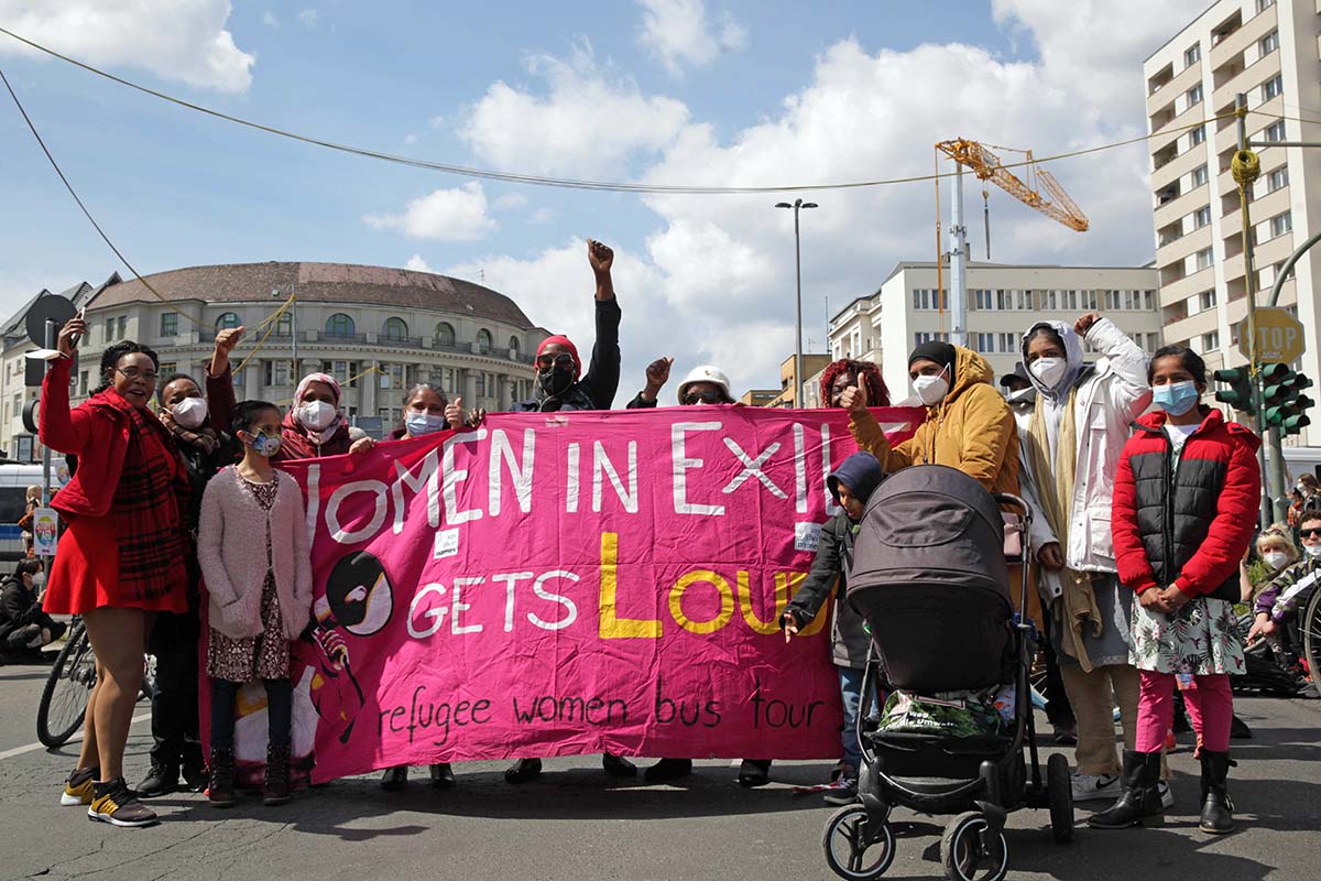 Ihr seid keine Sicherheit – Gemeinsam gegen Rassismus in Polizei und Sicherheitsbehörden! Berlin 8.5.2021: Array