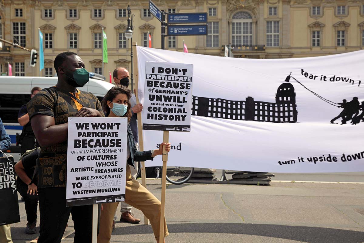 Defund the Humboldt Forum, Berlin 20.Juli 2021: Array