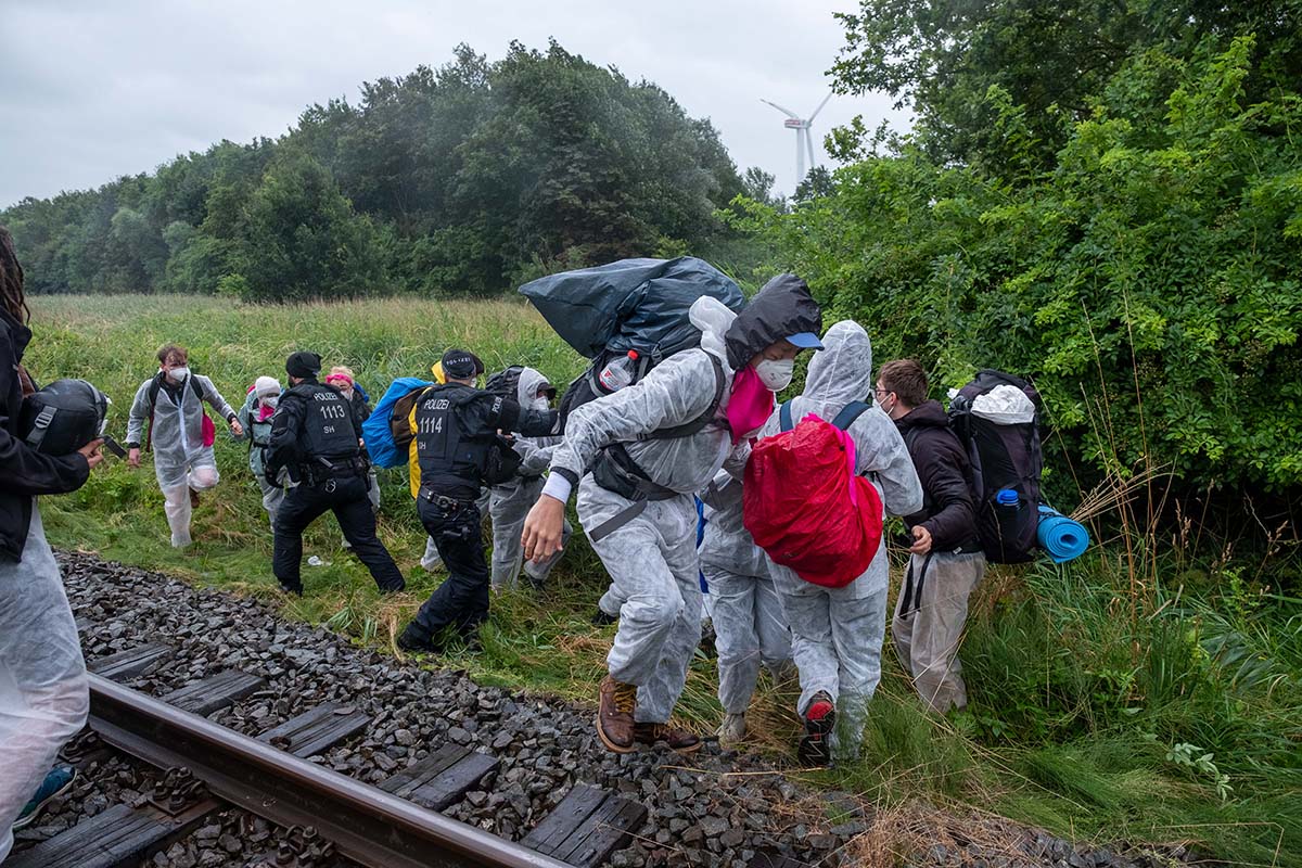 Ende Gelände demonstriert in Brunsbüttel: Array