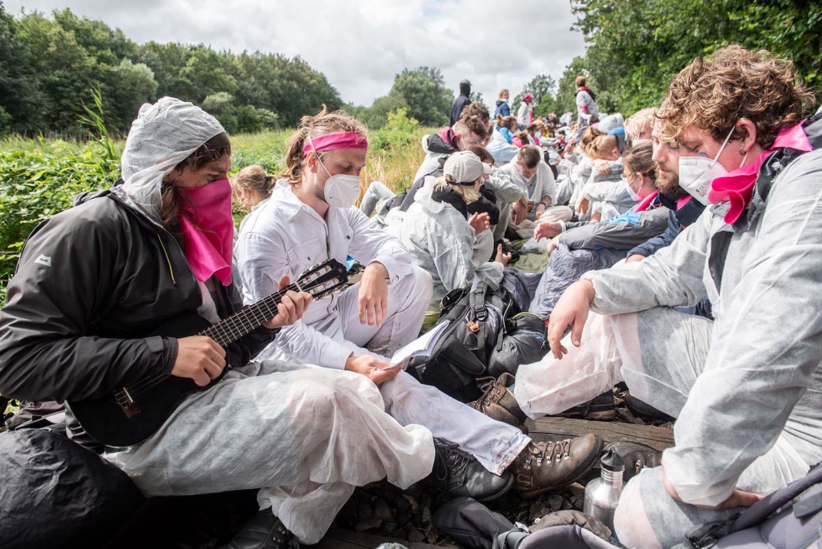 Ende Gelaende Aktion in Brunsbuettel gegen ein geplantes Erdgasterminal: Array