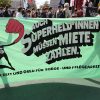 Demo gegen Mietenwahnsinn - Wohnungen für alle:    Array