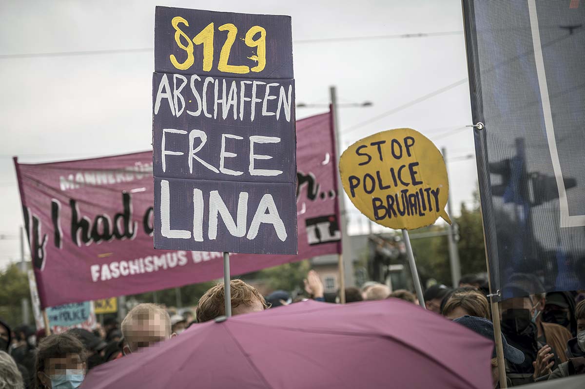 Wir sind alle LinX –  Antifaschistische Demonstration in Leipzig: Array