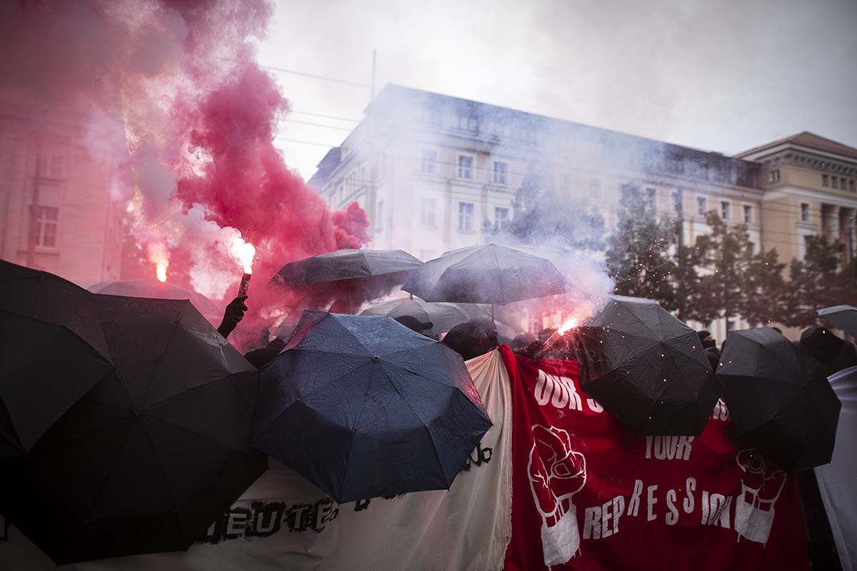 Wir sind alle LinX –  Antifaschistische Demonstration in Leipzig: Array