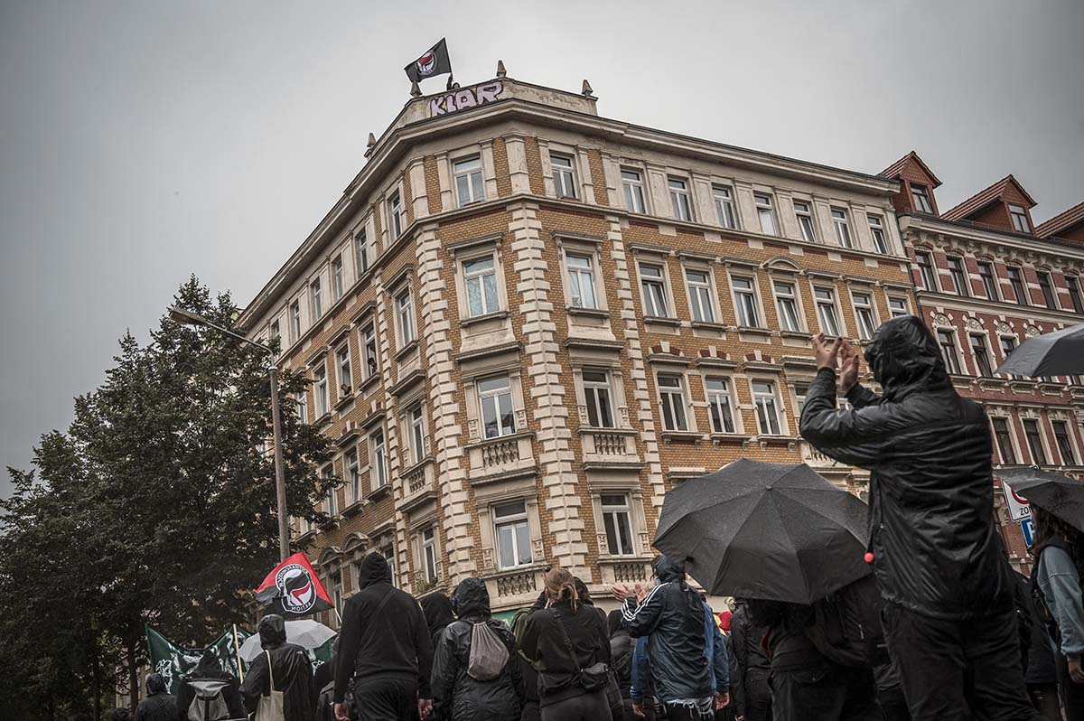 Wir sind alle LinX –  Antifaschistische Demonstration in Leipzig: Array