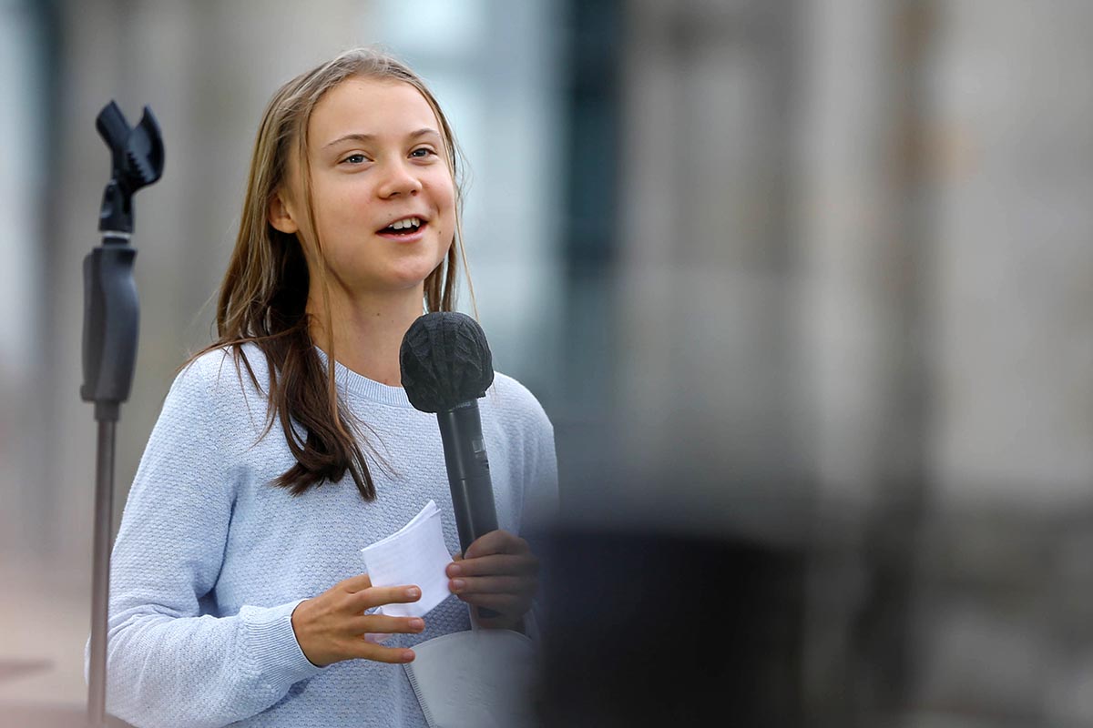 Globaler Klimastreik Berlin am 24.09.2021 #AlleFürsKlima #UprootTheSystem: Array