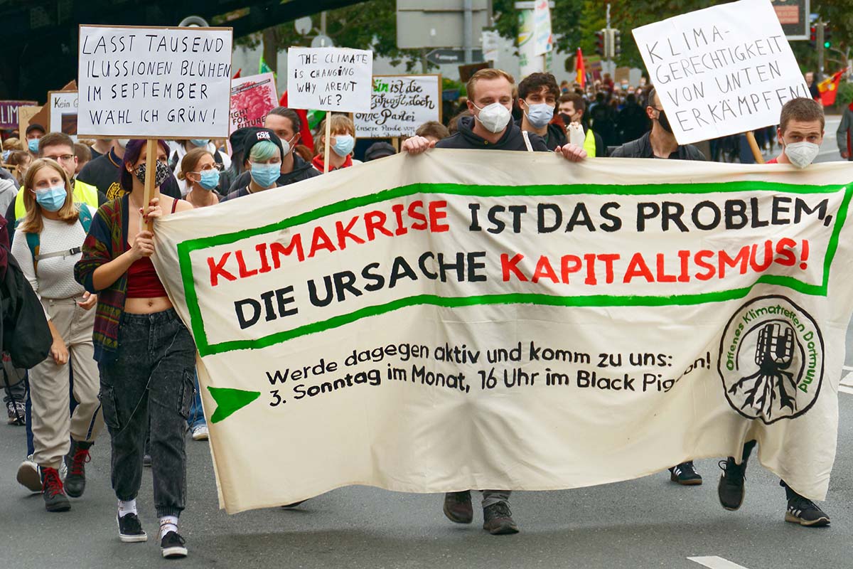 Fridays for Future: Array