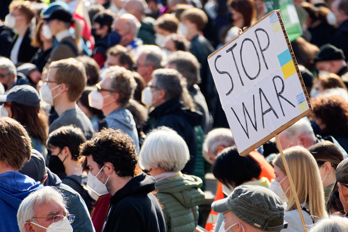 Frankfurt: Großdemo gegen den Krieg in der Ukraine: 