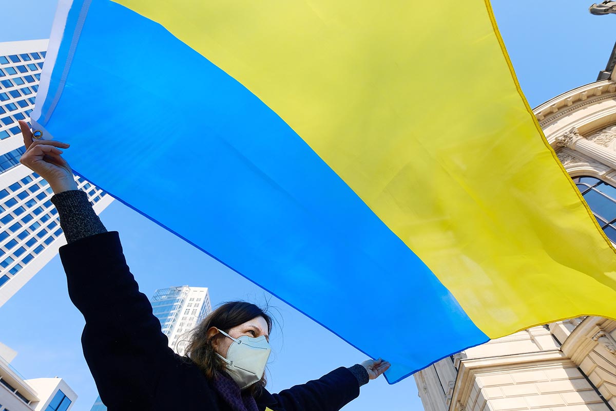 Frankfurt: Großdemo gegen den Krieg in der Ukraine: 