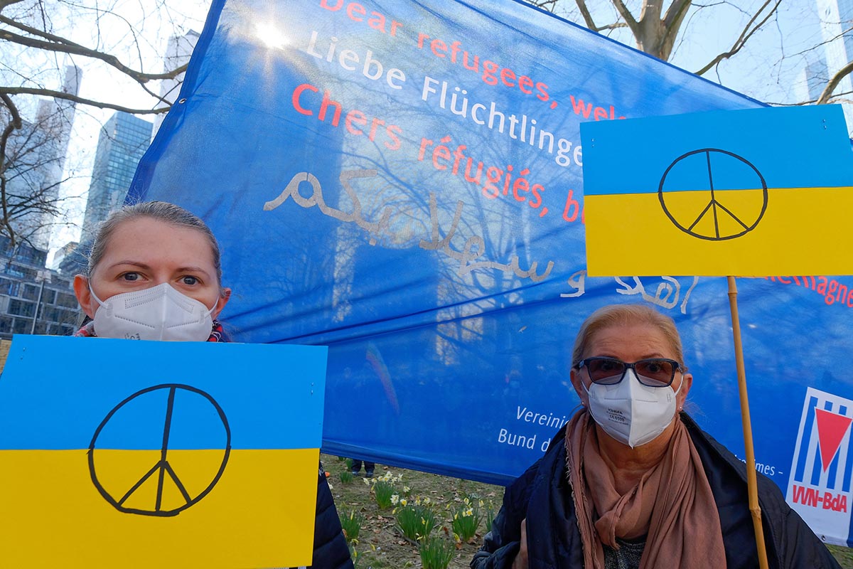 Frankfurt: Großdemo gegen den Krieg in der Ukraine: 