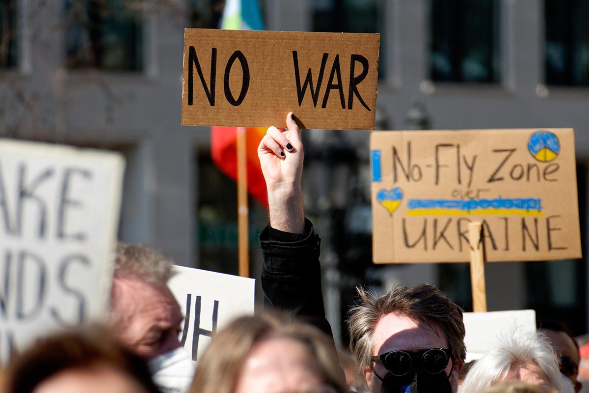 Frankfurt: Großdemo gegen den Krieg in der Ukraine: 
