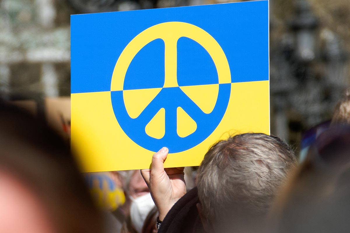 Frankfurt: Großdemo gegen den Krieg in der Ukraine: 