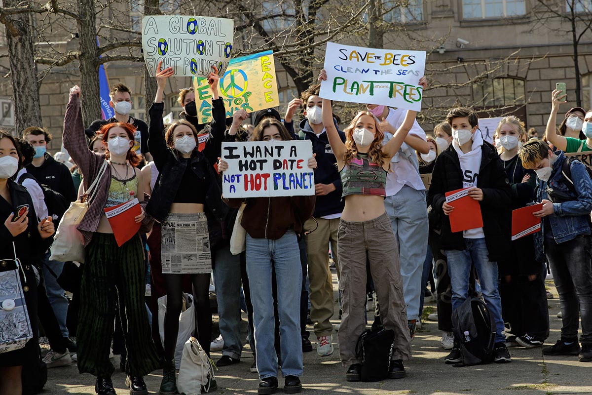 10. Globaler Fridays For Future Klimastreik, Berlin 25.03.2022: Array