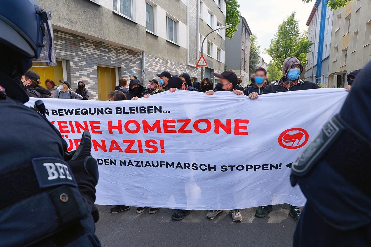 Protest gegen die NS-Demonstration in Dortmund zum 1. Mai 2022: Array