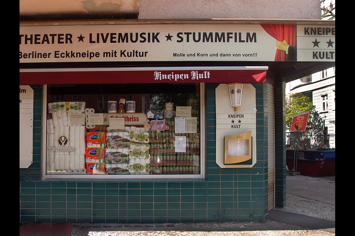 Jetzt weiß ich endlich wo das ganze Klopapier geblieben ist: 