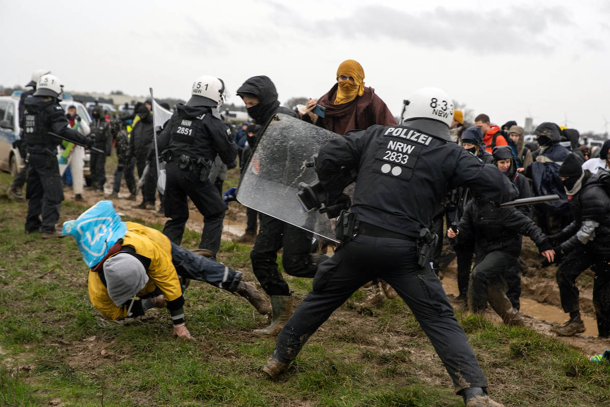 Lützerath: Großdemonstration gegen Räumung: Array
