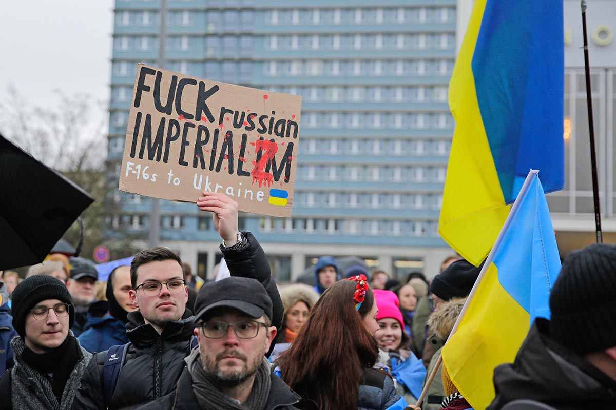 Full Scale Freedom Demo für die Freiheit der Ukraine, Berlin 24.02.2023: Array