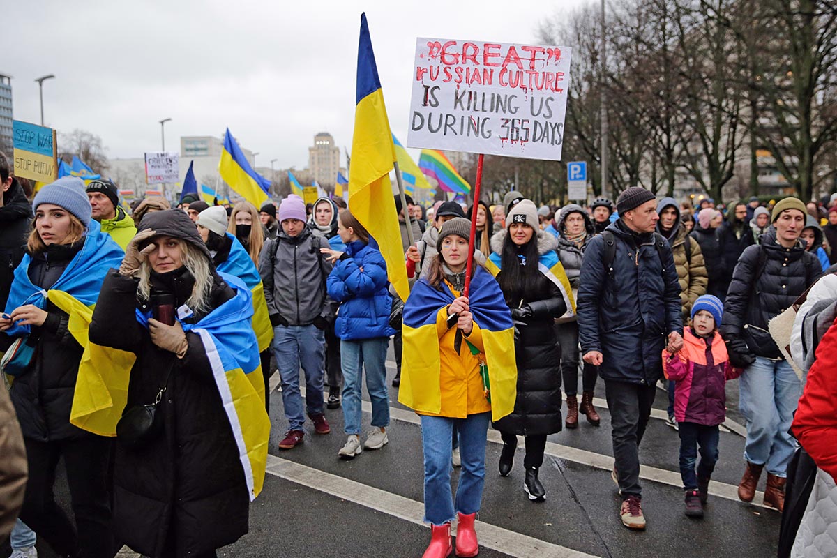 Full Scale Freedom Demo für die Freiheit der Ukraine, Berlin 24.02.2023: Array