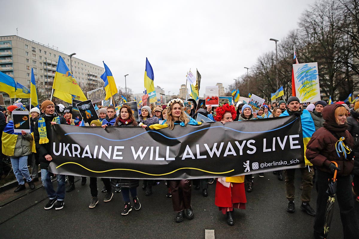 Full Scale Freedom Demo für die Freiheit der Ukraine, Berlin 24.02.2023: Array