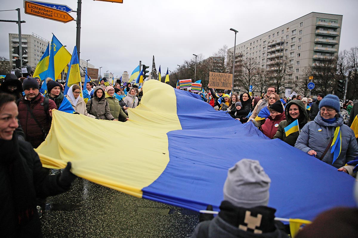 Full Scale Freedom Demo für die Freiheit der Ukraine, Berlin 24.02.2023: Array