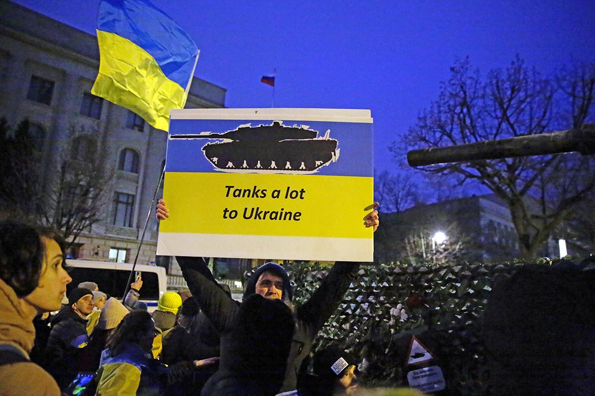 Full Scale Freedom Demo für die Freiheit der Ukraine, Berlin 24.02.2023: Array