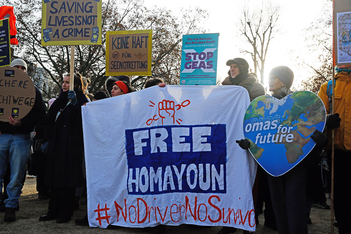 STOP GEAS Demo in Berlin, 26. November 2023: Array