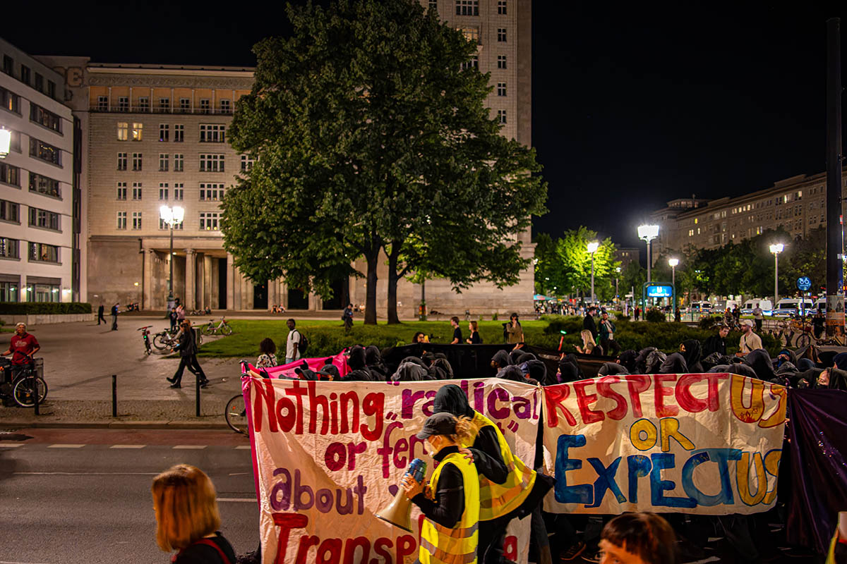 FINTA-Demo zur Walpurgisnacht unter dem Motto