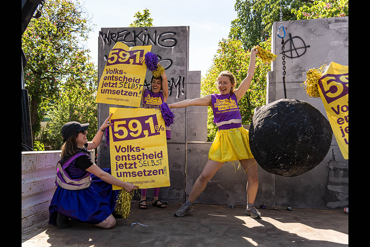 Grunewald-Razzia zum 1. Mai: Array