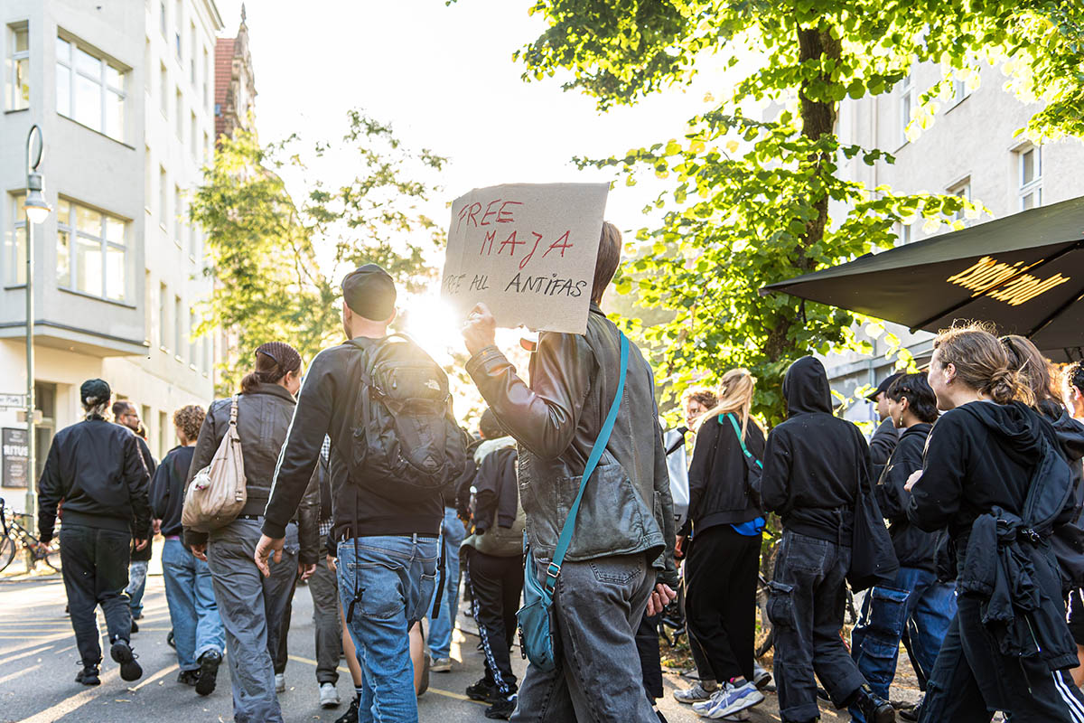 Solidaritätsdemo für Maja: Array