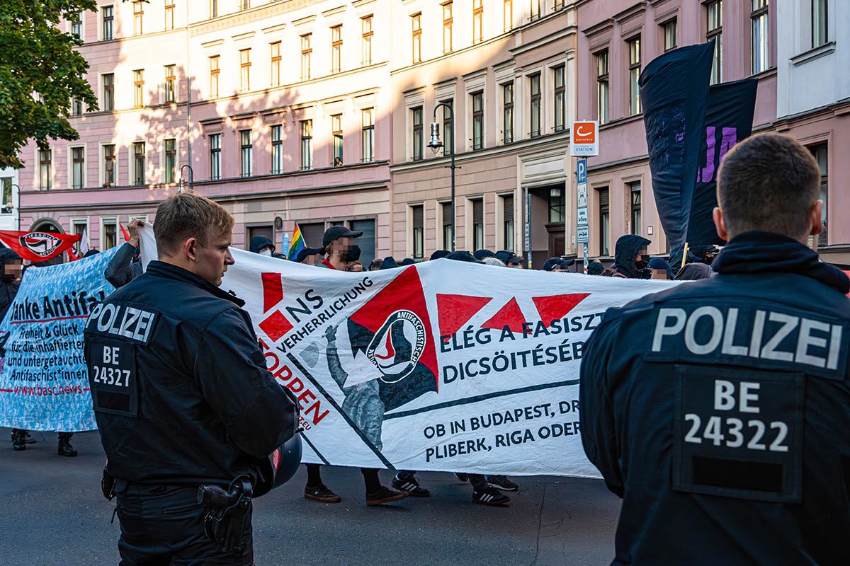 Solidaritätsdemo für Maja: Array