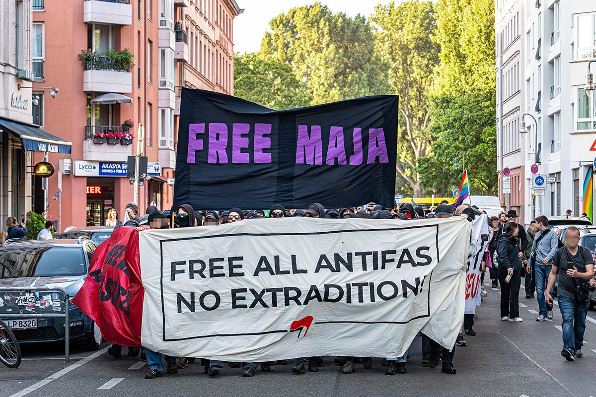 Solidaritätsdemo für Maja: Array
