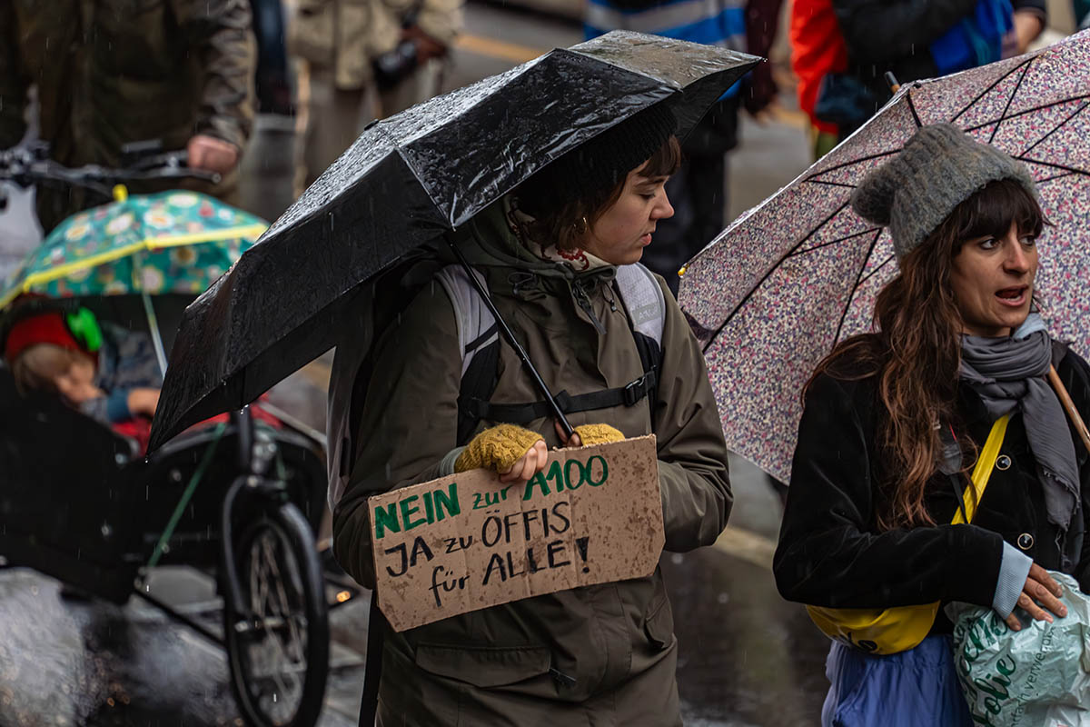 Autobahn A100 wegbassen: Array
