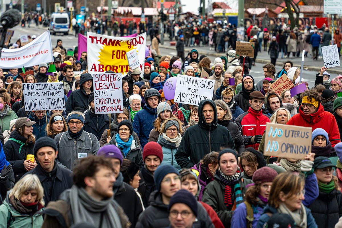 Protest „Abtreibungen legalisieren – jetzt!Für die Abschaffung von §218“: Array