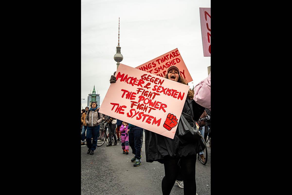 Protest „Abtreibungen legalisieren – jetzt!
Für die Abschaffung von §218“: Array