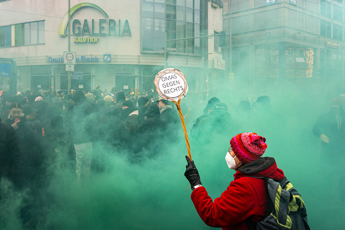 Gescheiterter Naziaufmarsch in Friedrichshain: Array
