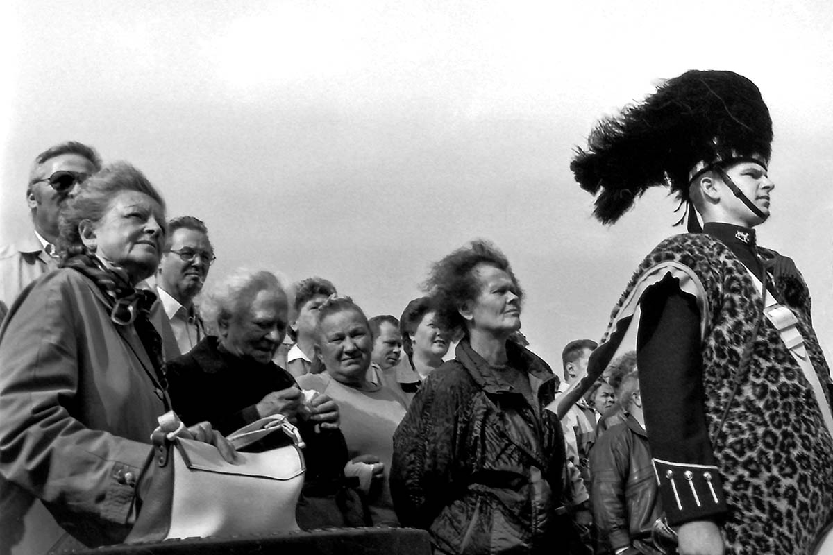 Mitte, am roten Rathaus, Tag der Einheit, Oktober 1992: