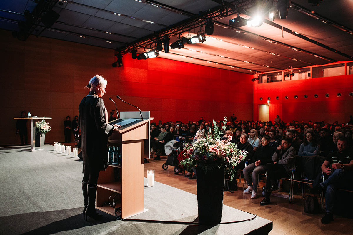 Gedenkveranstaltung am 15.02.2025 im Congress Park Hanau zum fünftes Jahrestag: Array