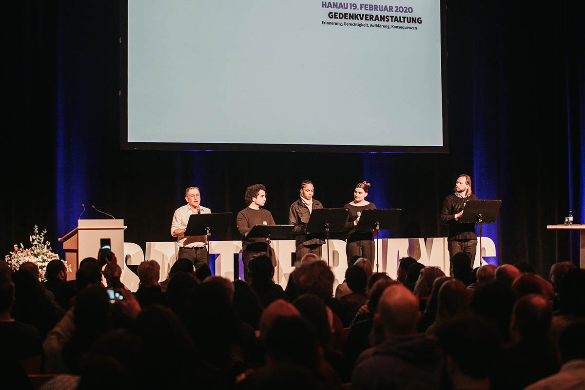 Gedenkveranstaltung am 15.02.2025 im Congress Park Hanau zum fünftes Jahrestag: Array