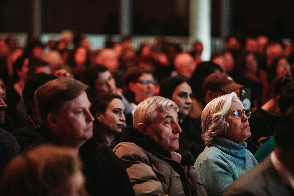 Gedenkveranstaltung am 15.02.2025 im Congress Park Hanau zum fünftes Jahrestag: Array