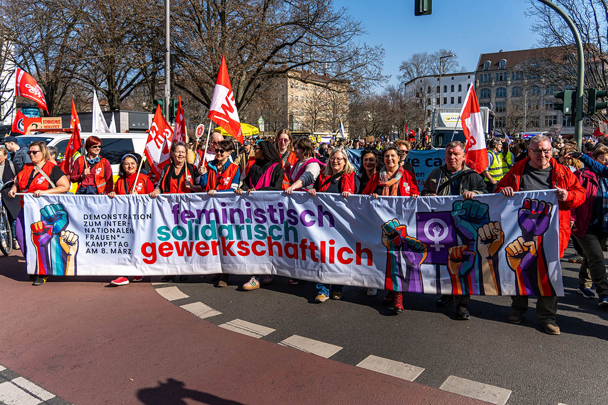 Frauenkampftag 2025: Array
