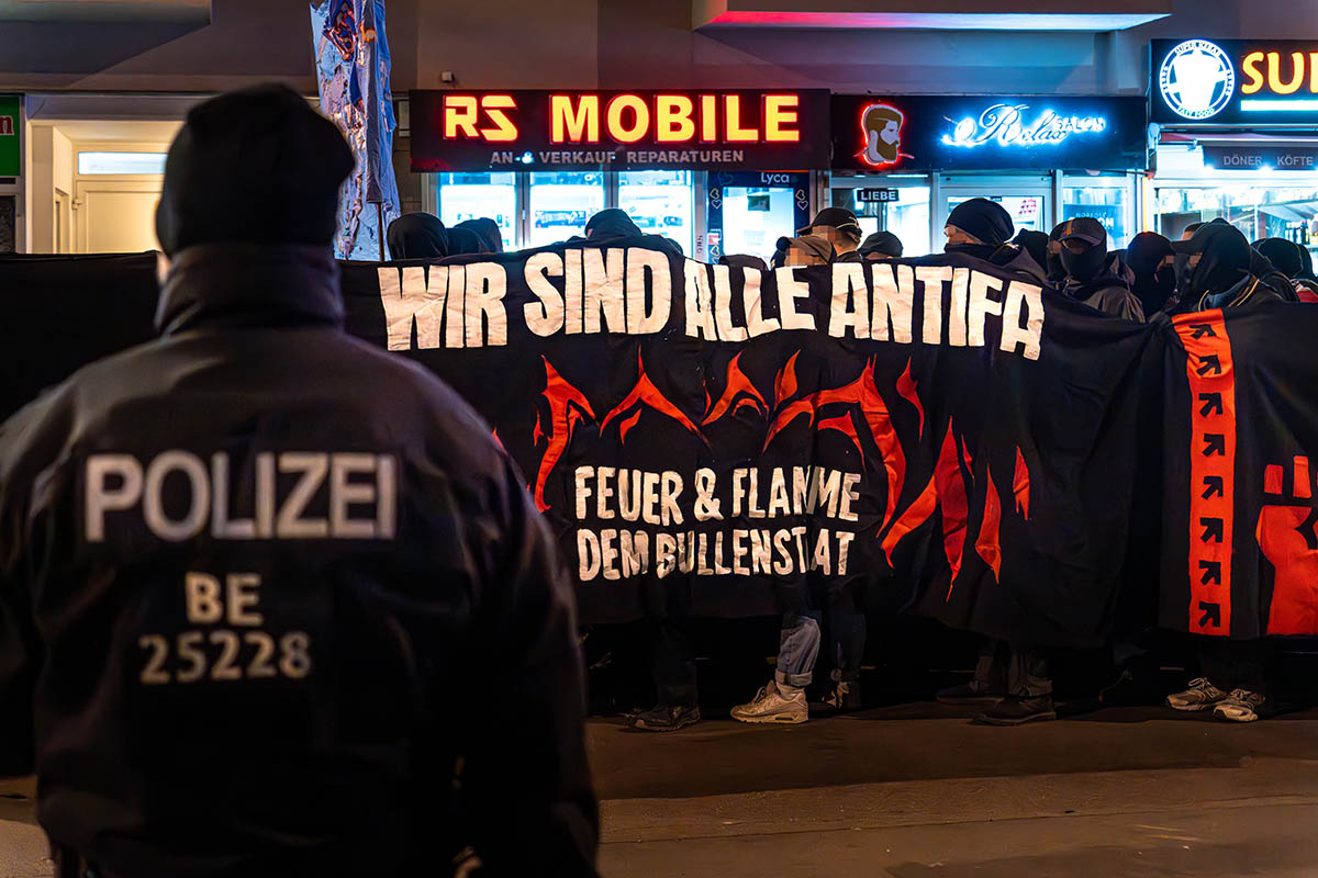 Tag der politischen Gefangenen – Free All Antifas!: Array