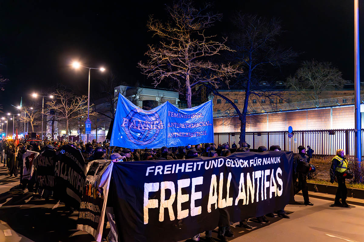 Tag der politischen Gefangenen - Free All Antifas!: Array