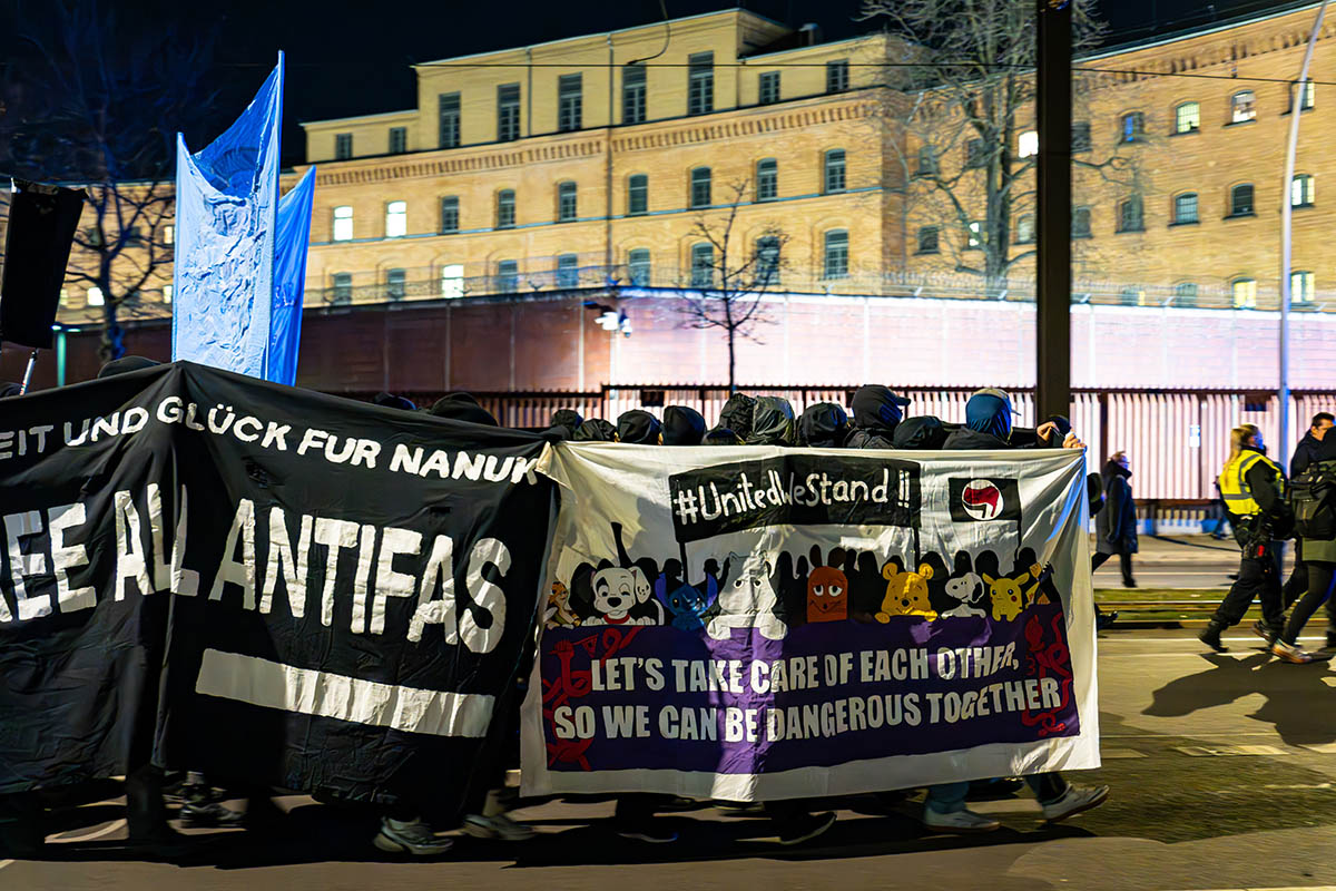 Tag der politischen Gefangenen - Free All Antifas!: Array