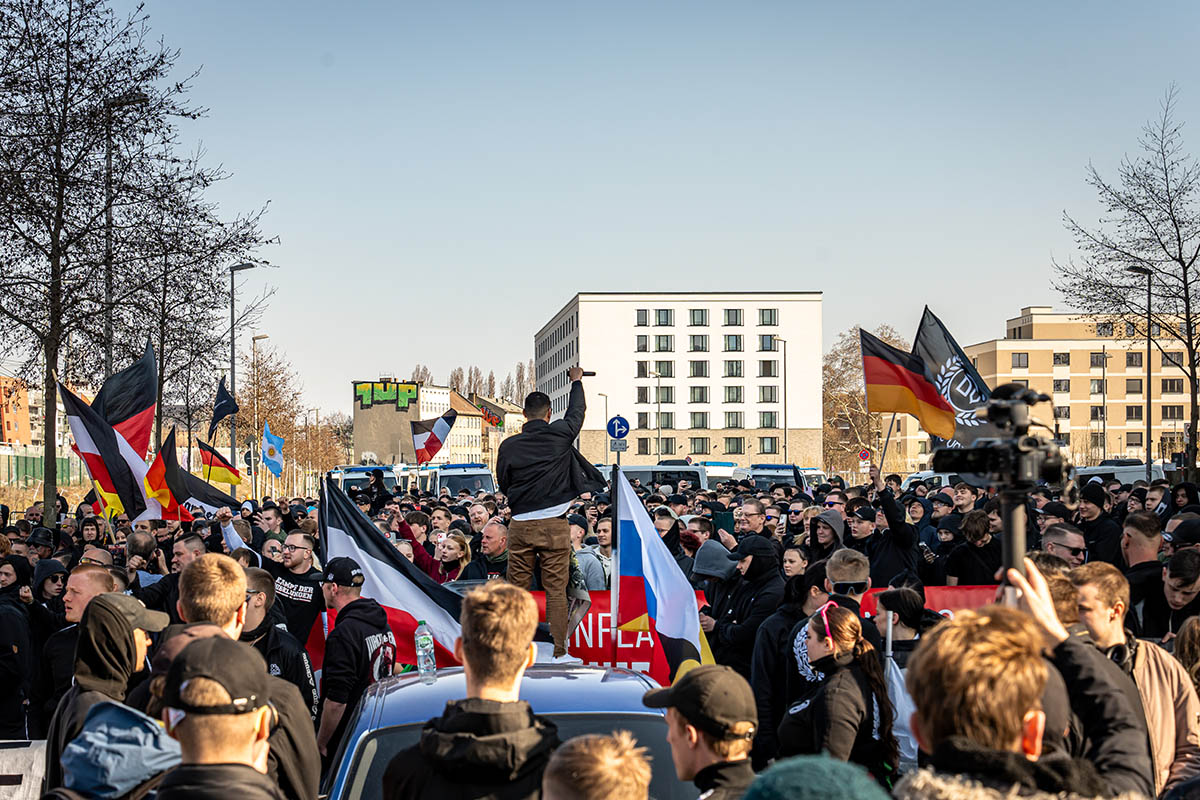 Naziaufmarsch durch Friedrichshain blockiert: Array