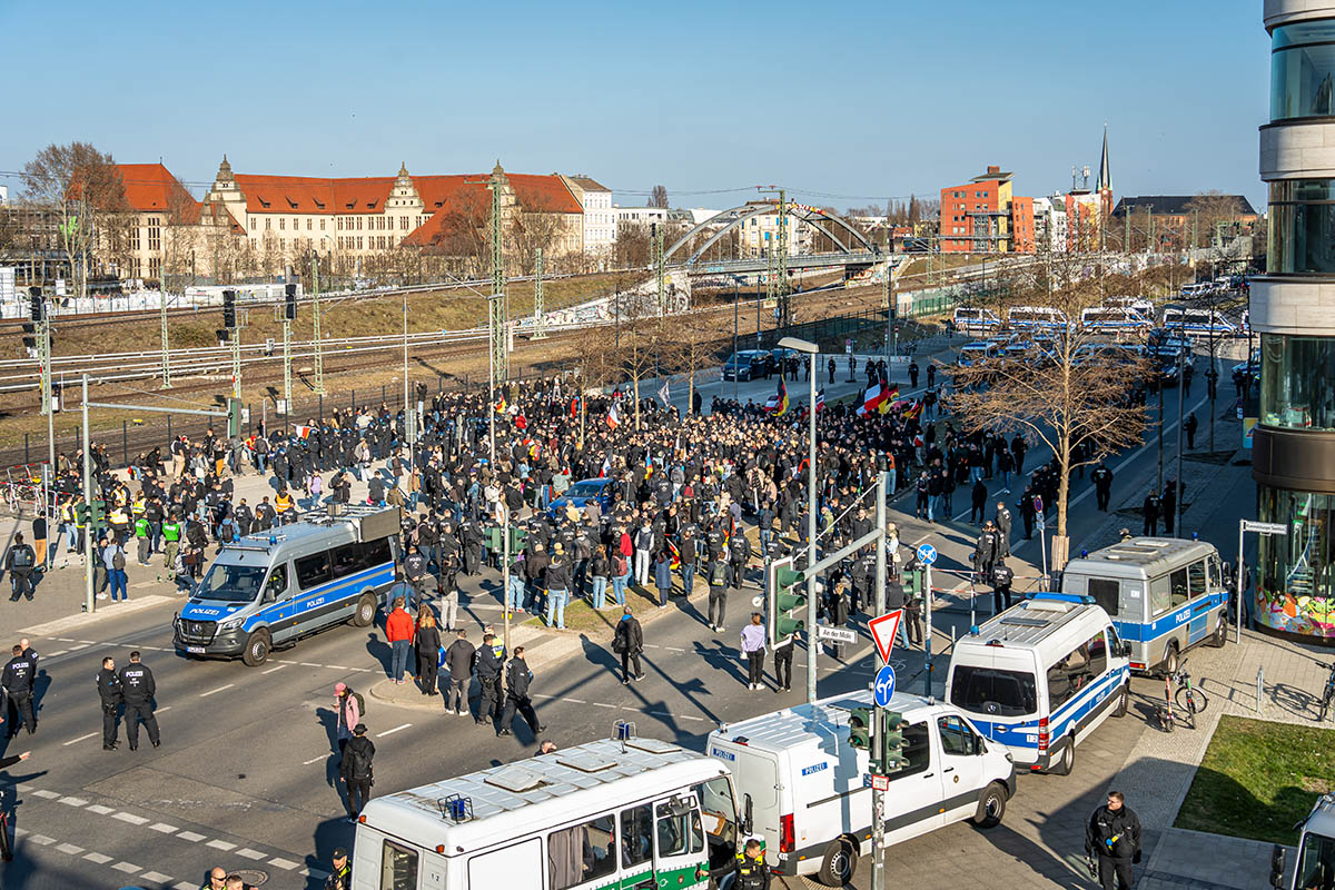 Naziaufmarsch durch Friedrichshain blockiert: Array