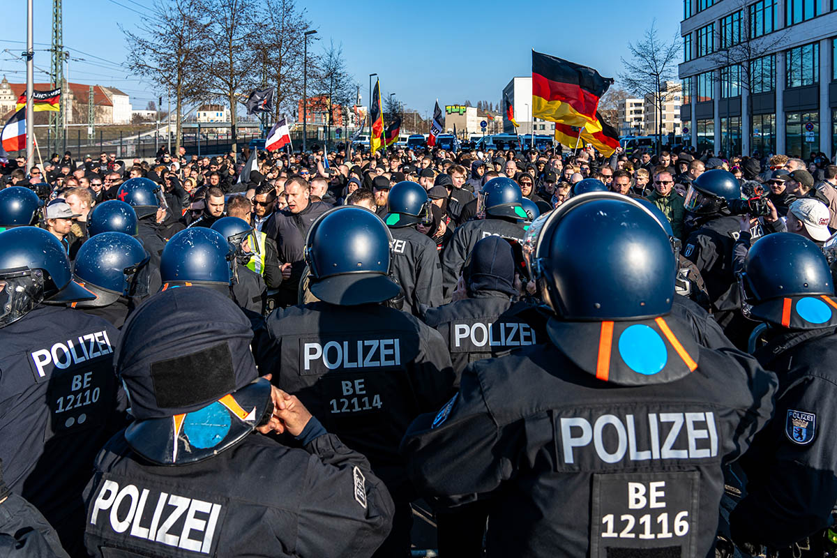 Naziaufmarsch durch Friedrichshain blockiert: Array