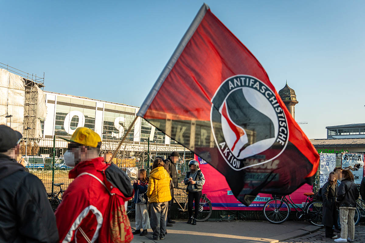 Naziaufmarsch durch Friedrichshain blockiert: Array