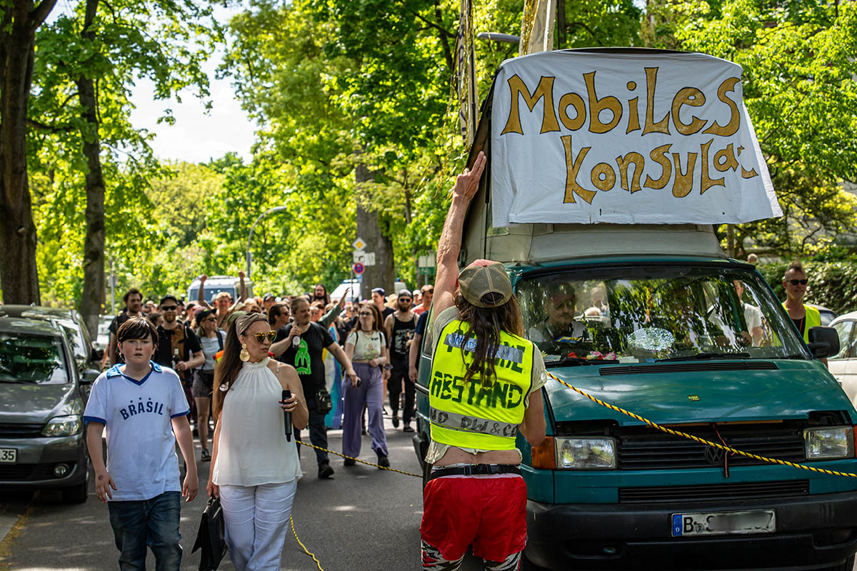 Intergalaktische MyGruni-Demo am 1. Mai: Array