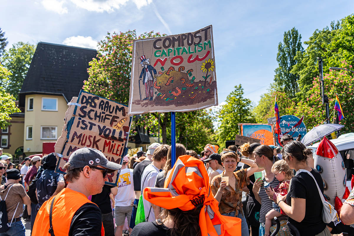 Intergalaktische MyGruni-Demo am 1. Mai: Array