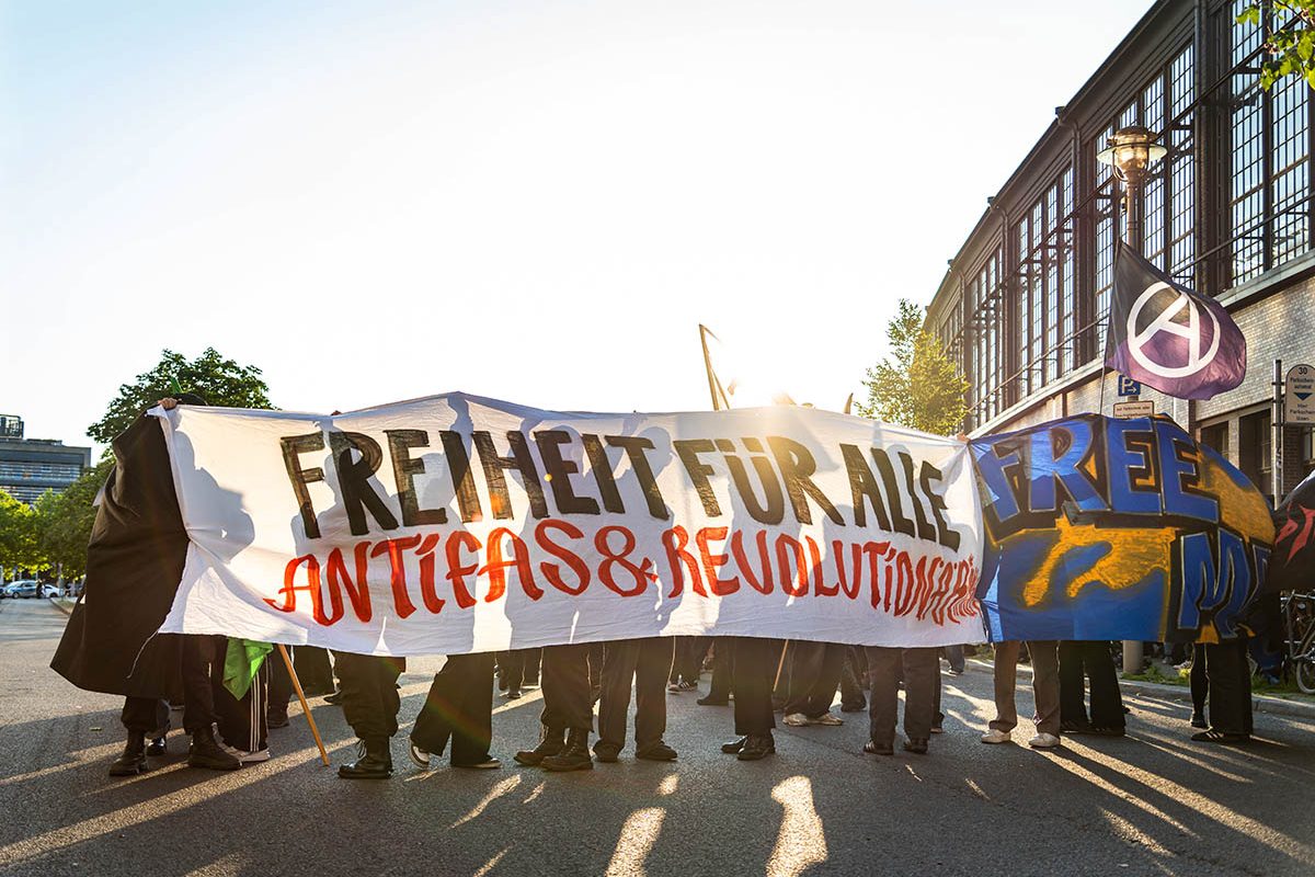 Solidaritätsdemo mit Maja: Array