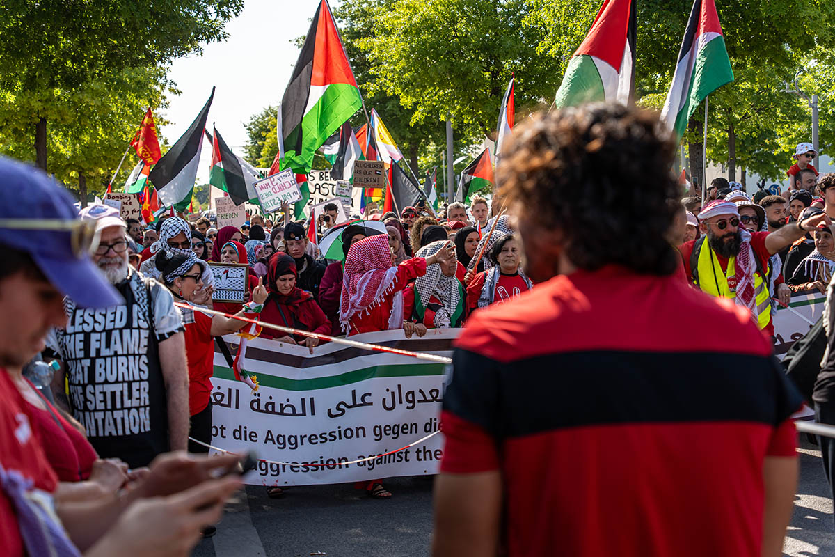 United for Gaza: Array